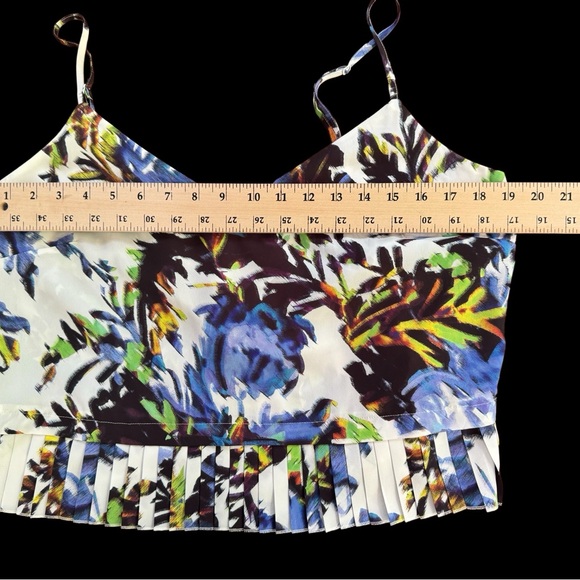 Like New French Connection Blouse - Picture 8 of 8